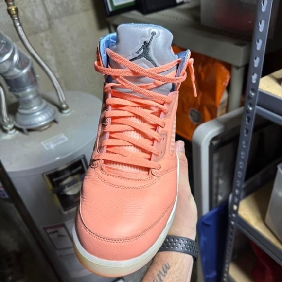 Jordan sneakers - Picture 2 of 4